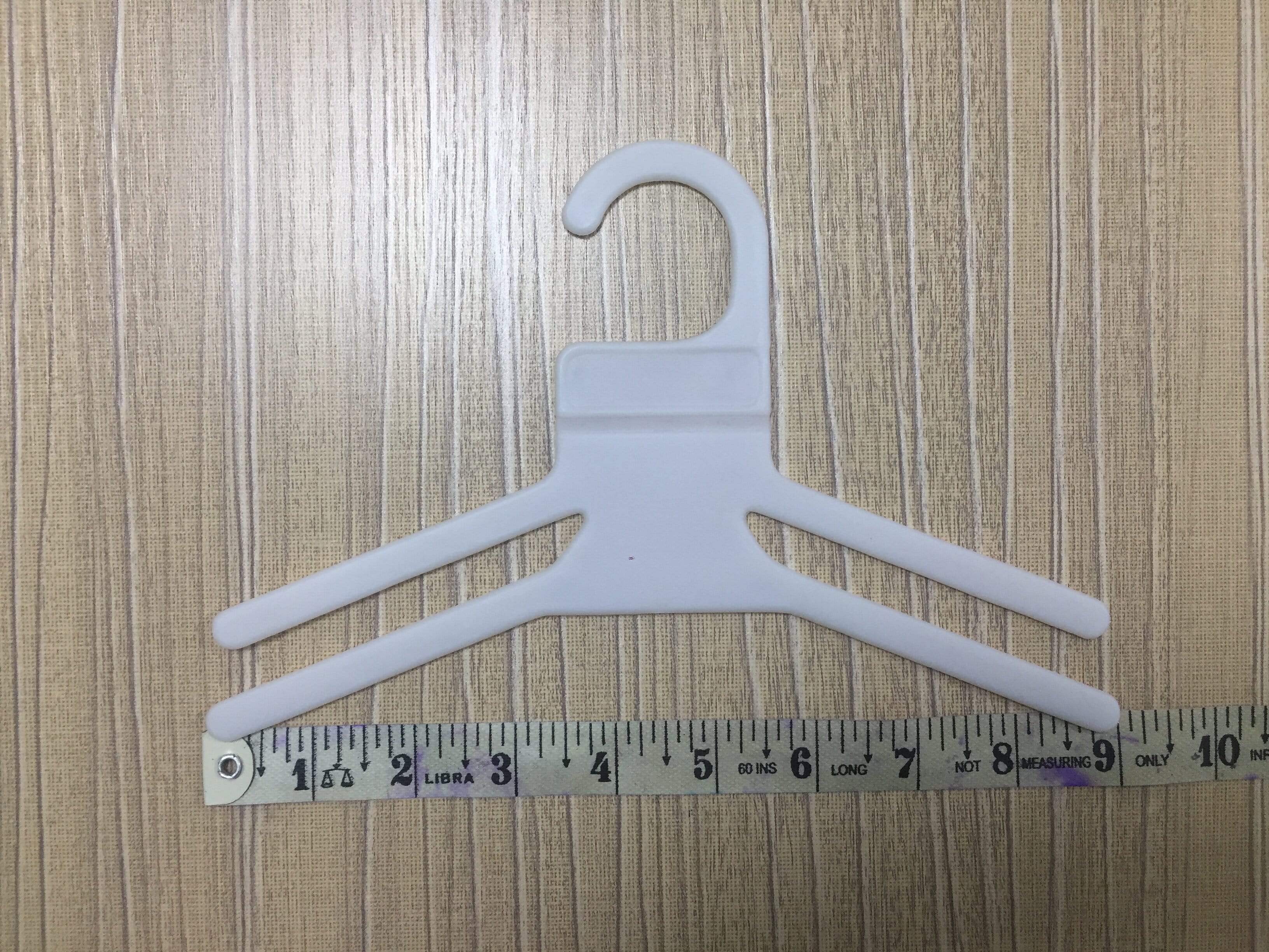 plastic-sleeping-bag-shirt-t-shirt-hangers-manufacturers-and-suppliers-in-india